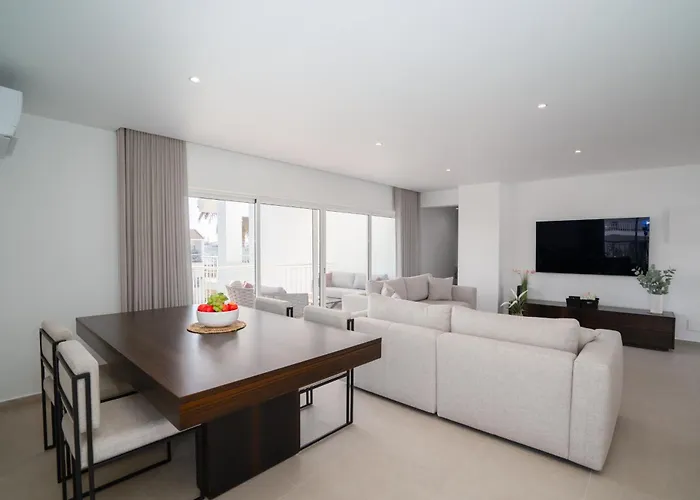 Vasco Da Gama Apartment, Costa De *