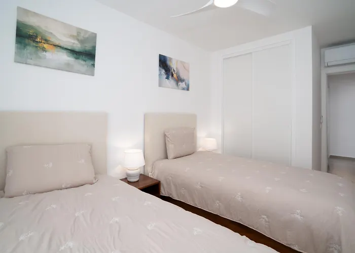 Vasco Da Gama Apartment, Costa De アパート *